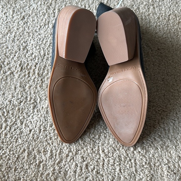 NEW! Lucky Brand Sarey Black Suede Ankle Almond Rounded Toe Block Heel Boot- 7.5 - Picture 7 of 8